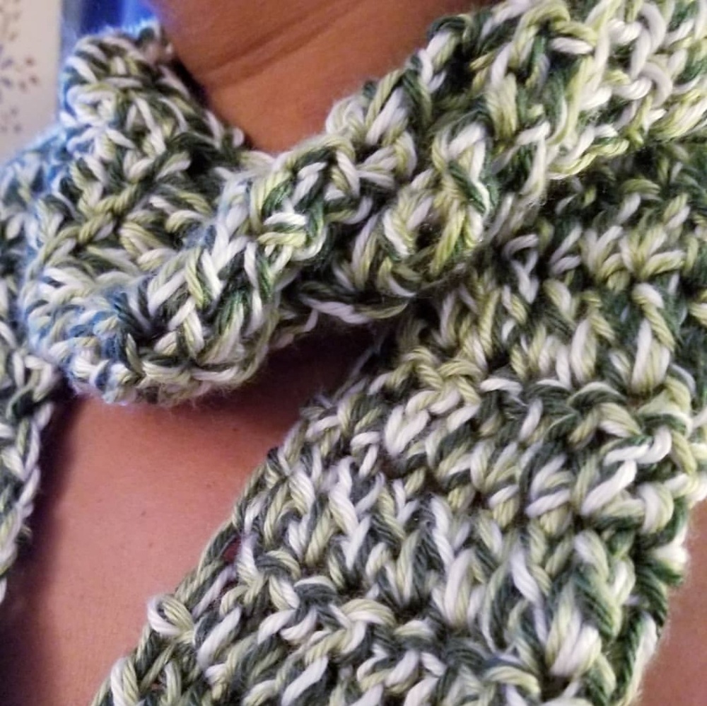 Handmade scarf - Picture 3 of 3